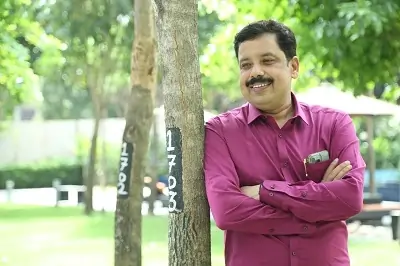Anand Neelakantan 1