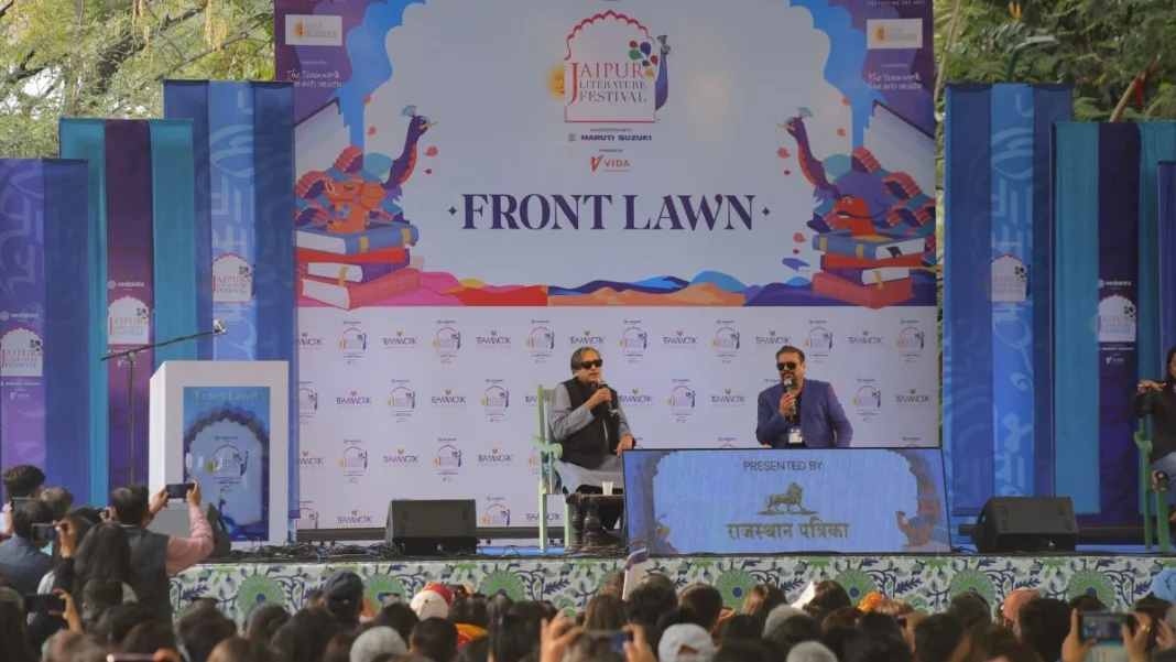 (L - R) Shashi Tharoor and Vir Sanghvi Storizen Magazine