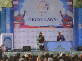 (L - R) Shashi Tharoor and Vir Sanghvi Storizen Magazine