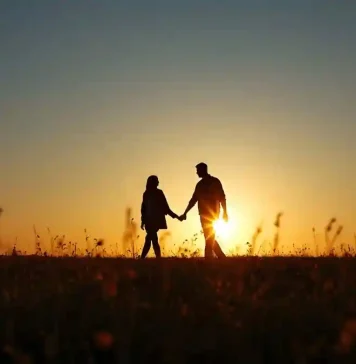 Romantic Zodiac Signs That Fall in Love Fast