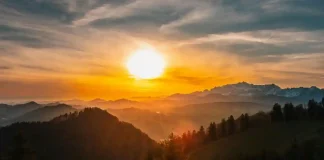 The Cry Over the Boundless Hills by Sreelekha Chatterjee